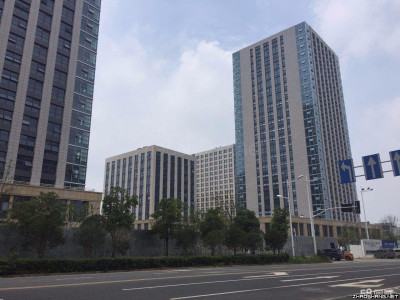 超长免租 精装 空调 非中介 移动互联科创基地