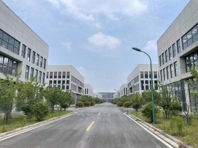 连云港厂房出租连云港海州区两层框架厂房出售，可贷款按揭，邻高速机场，50年产权