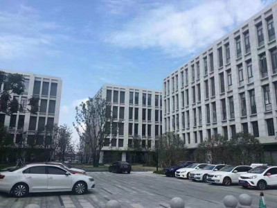 江苏南京溧水区860平写字楼出售 靠近高速口高铁站 首付二成 可按揭