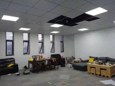 直租朝南精装带隔断 老板独立私人卫生间 可注册 无中介 车位免费