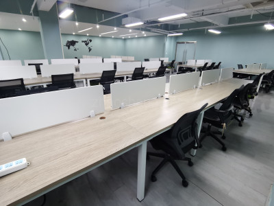 邦宁科技园，低楼层精装带全套家具